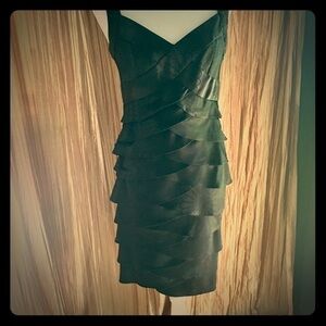 London Times LBD Fitted Party Homecoming Black Dress Size 6